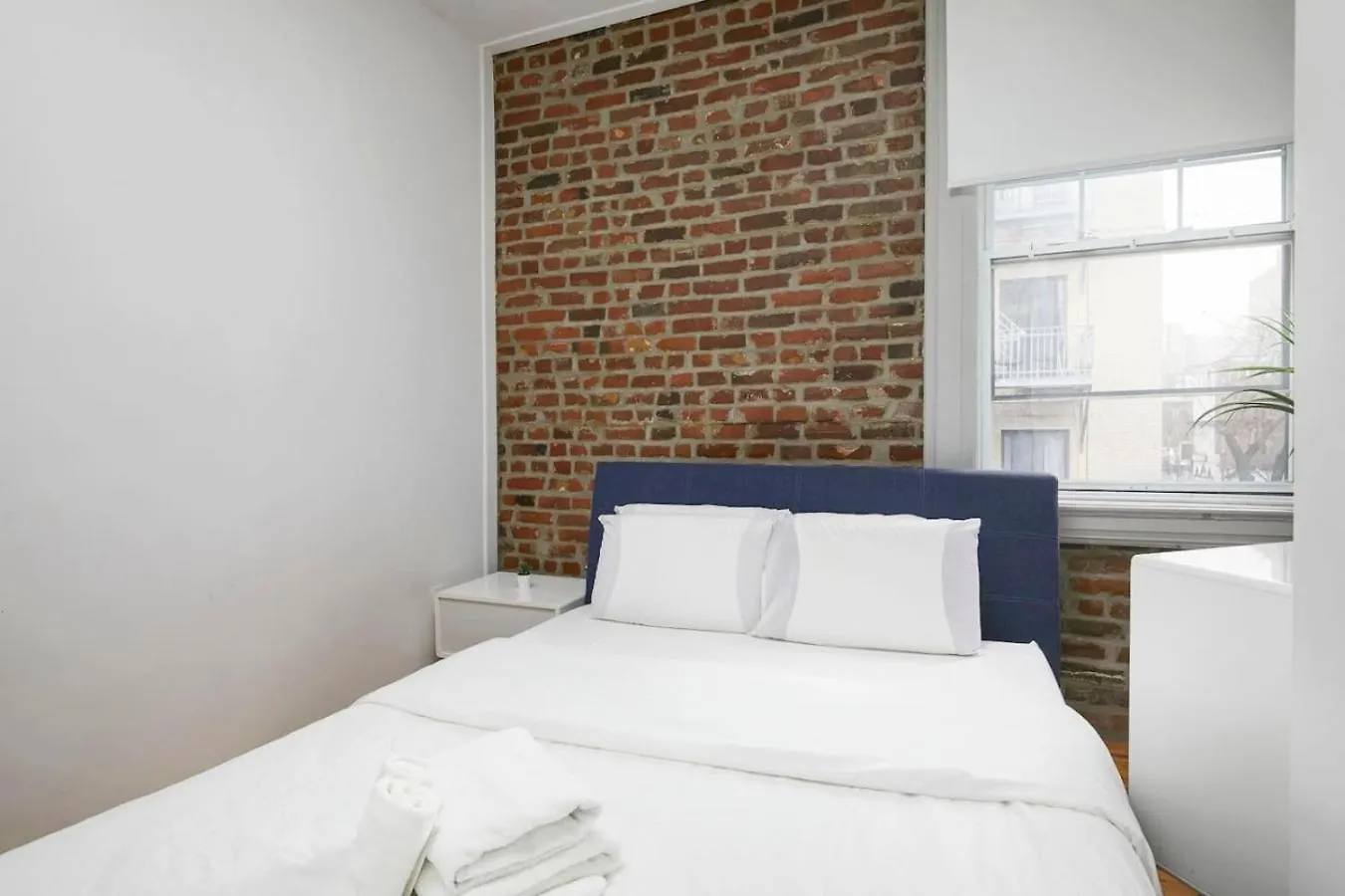 Prime Location Charming 4Br In Downtown Mtl- Zj0 Apartment Montreal