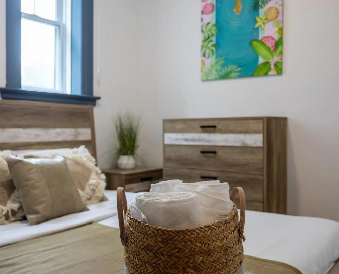 Prime Location Charming 4Br In Downtown Mtl Apartment Montreal